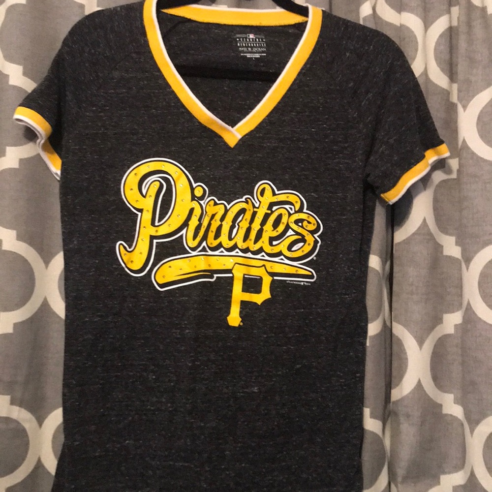 Pirates t-shirt